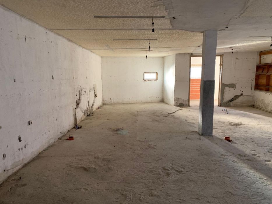 Дава се под наем Къща в София, Челопечене - 398 кв.м за 413951.19 € - Снимка #2