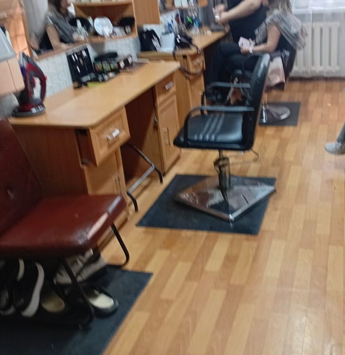 Сдается парикмахерское кресло в аренду