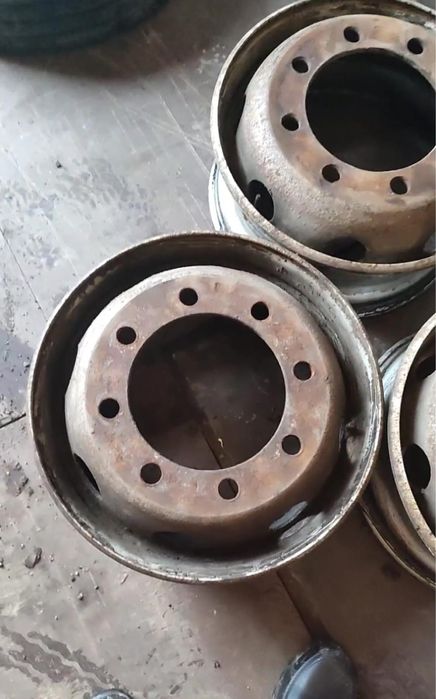 Диски на прицеп.