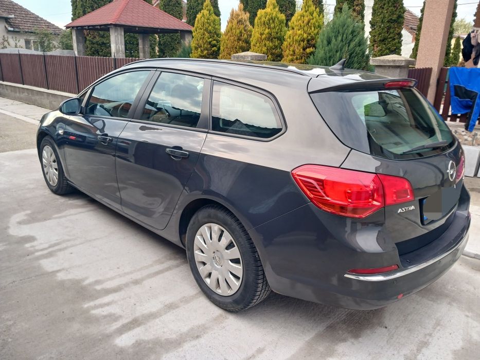 OPEL Astra 2013 — imagine 4
