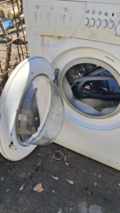 Продам стиральную машину