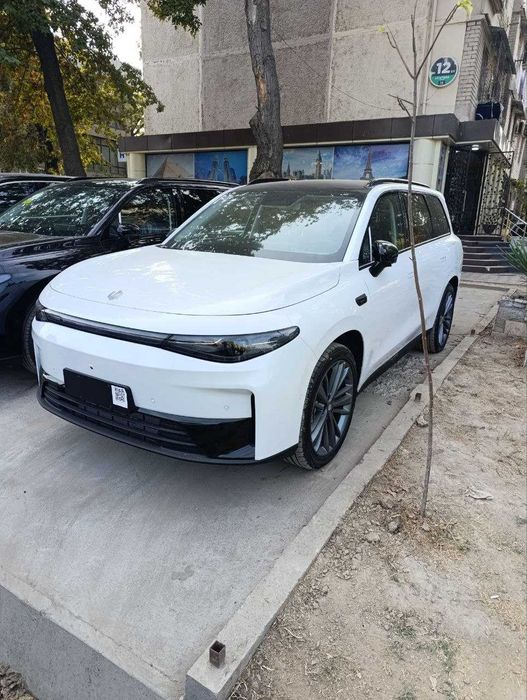 Leapmotor Гибрид С16 1 поз restyling 2025г Белый! Черный! Нотариус!