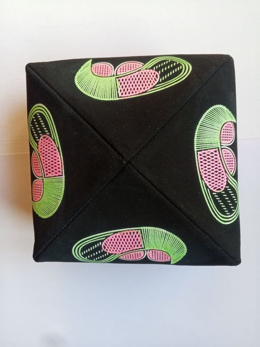 Rangli Do'ppilar Sotiladi