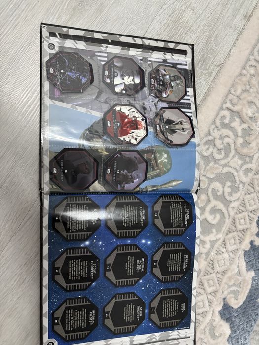 Vand carte Star Wars de colectie