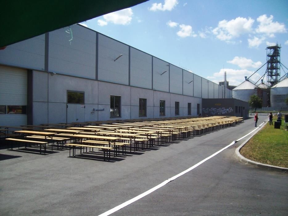 Дървени сгъваеми бирени баварски комплекти /бирфест/ под наем