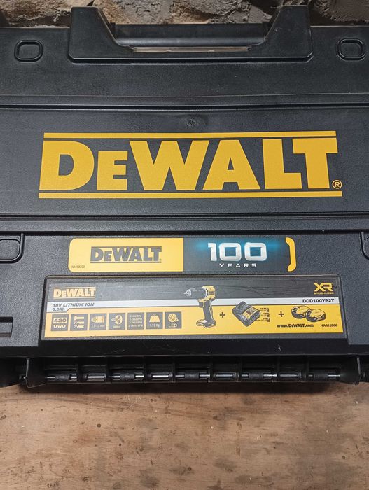 Винтоверт DeWalt dcd 100.