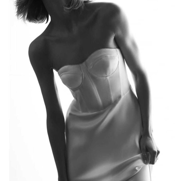 zara rochie corset satin alb XS noua lunga midi pietre cupe fara brete