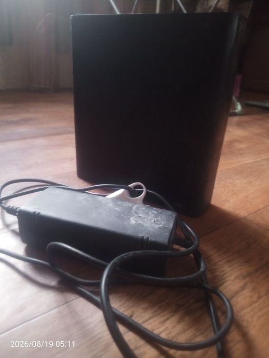 Продам Xbox 360e