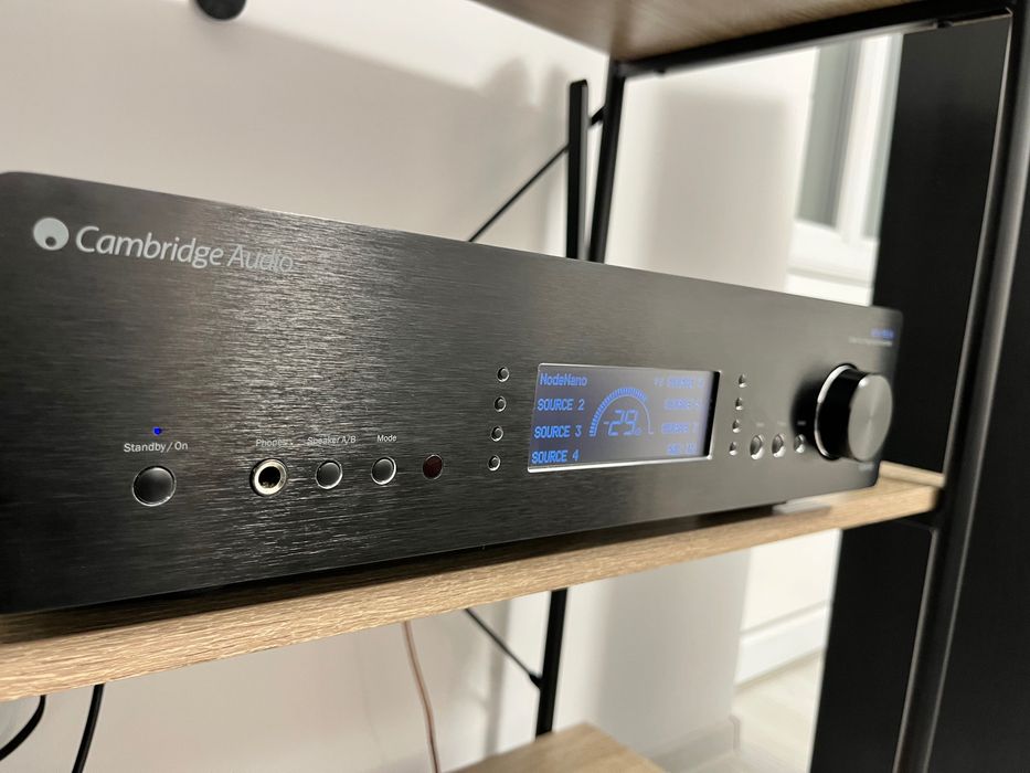 Cambridge Azur 851 A