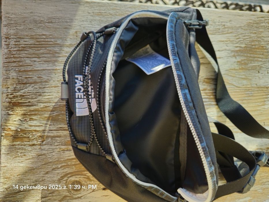 Чантичка за носене през кръста или през рамо