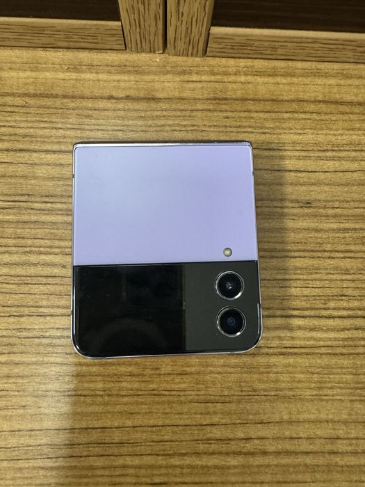 Samsung Z Flip 4 с проблем