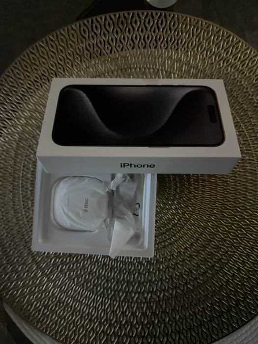 Iphone 15 pro в гаранция