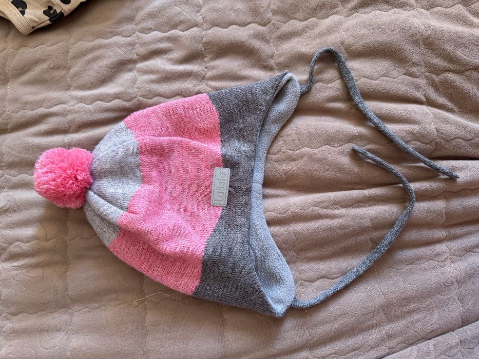 Шапка Lassye для девочки 42 размер