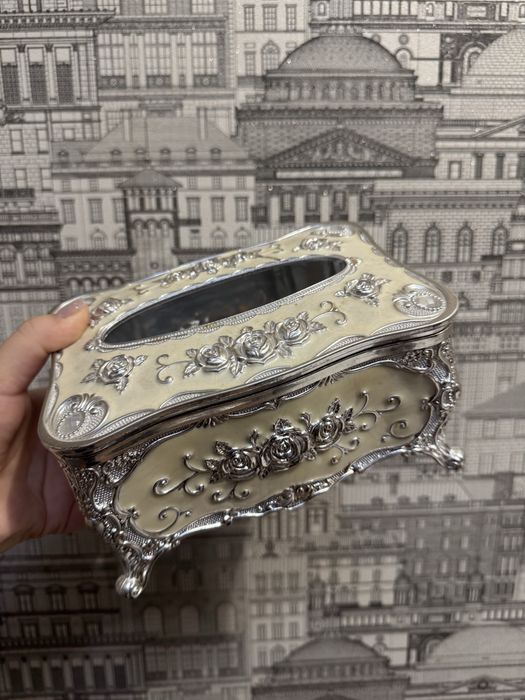 Продам салфетницу за символическую цену