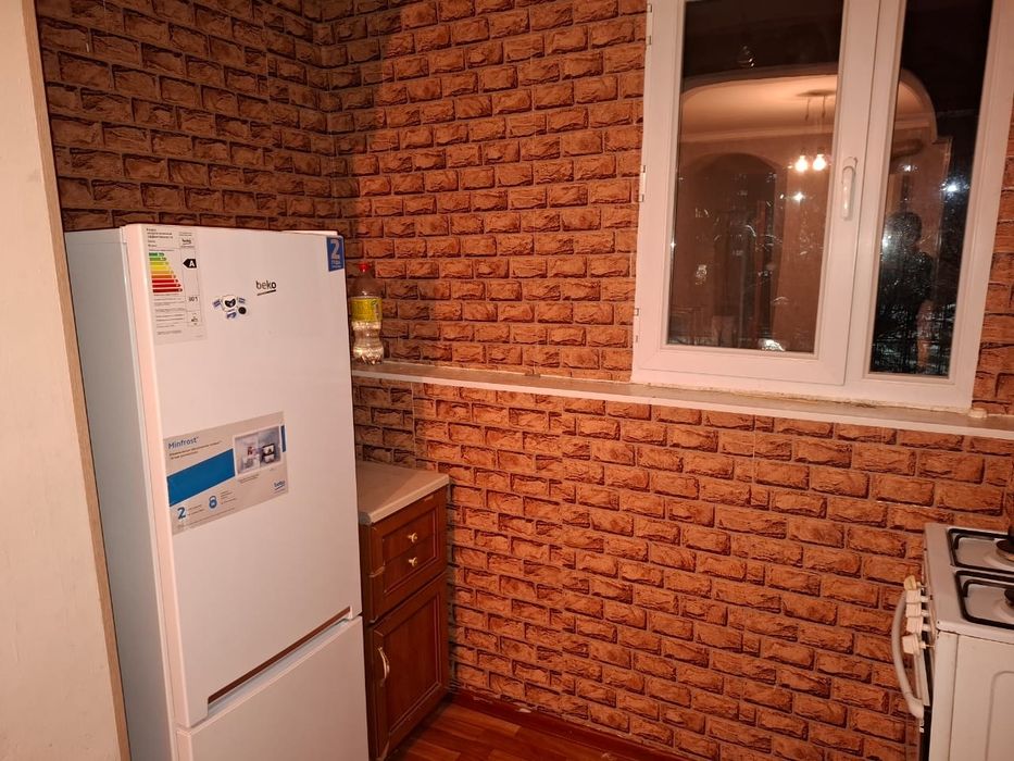 Сдам 2х комнатную 11 микрайон