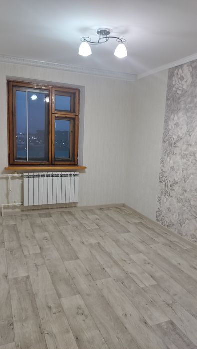 Продам квартиру не угловая