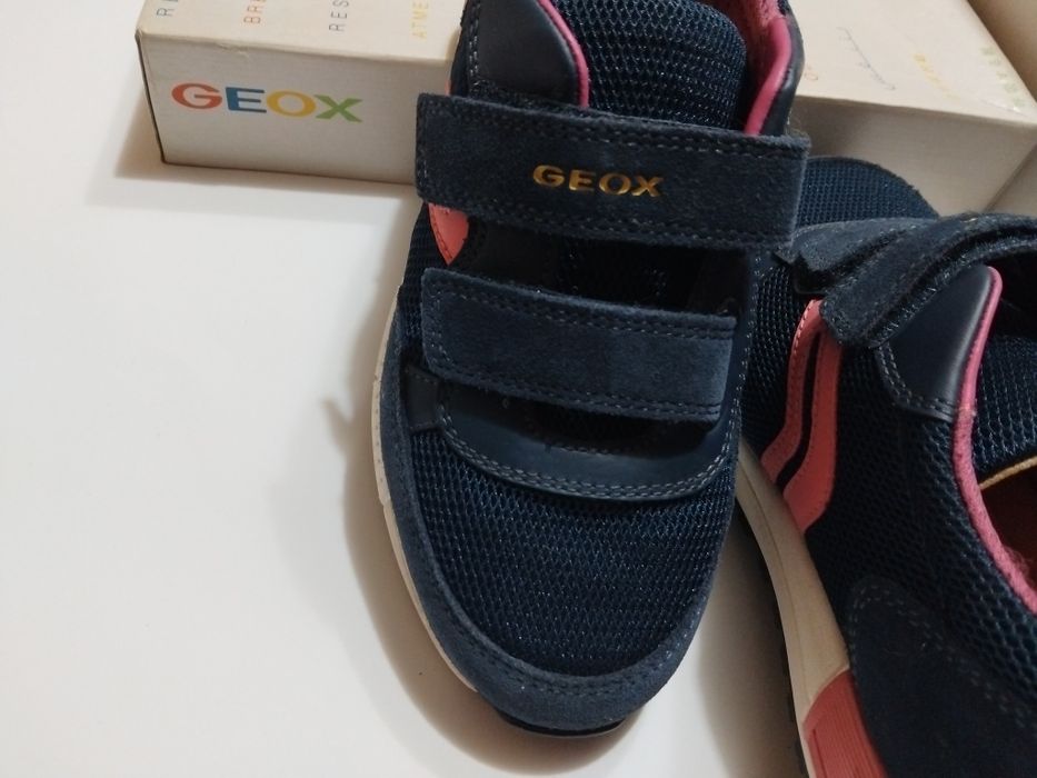Обувки Geox  размер 35