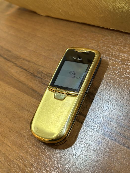 Nokia 8800 gold