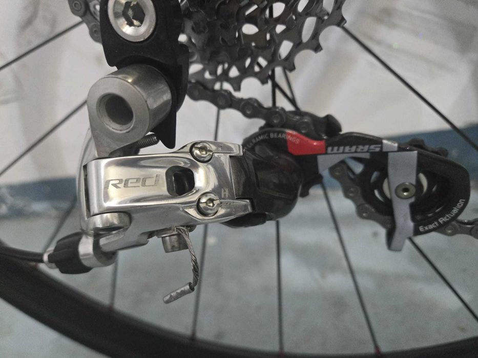 Bicicleta cursiera semicursa full carbon/roti Switch cu  Sram Red M/54 11-34T 6.1 KG