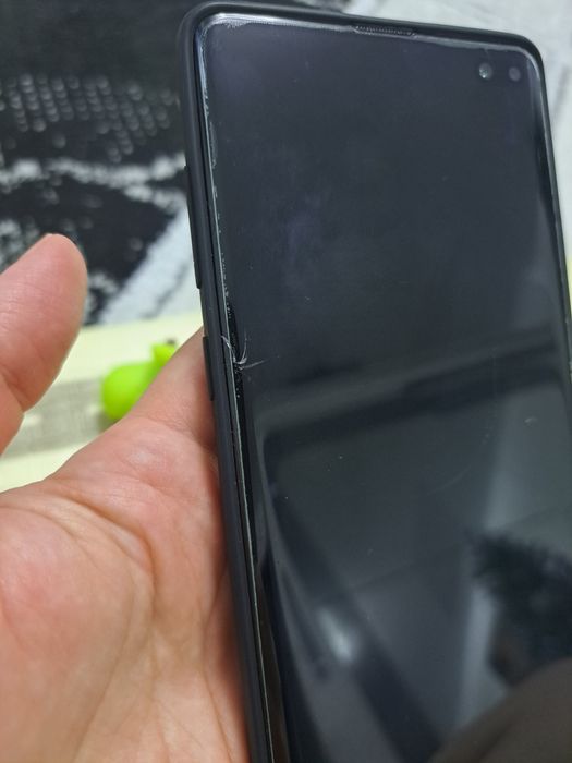 Смартфон Samsung S10+