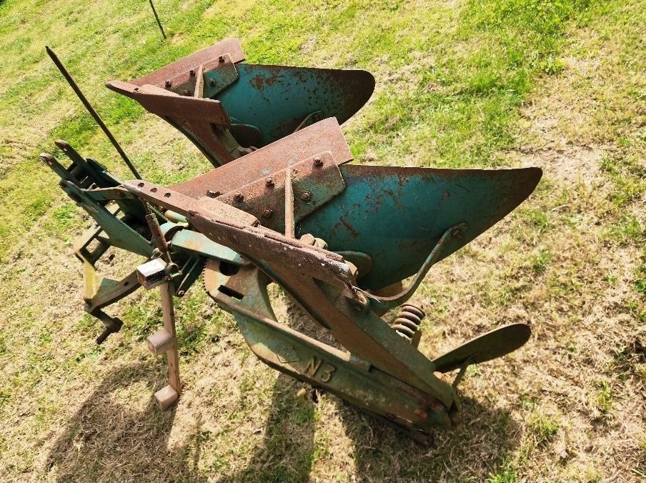 VÂND Plug reversibil cu 2 trupițe