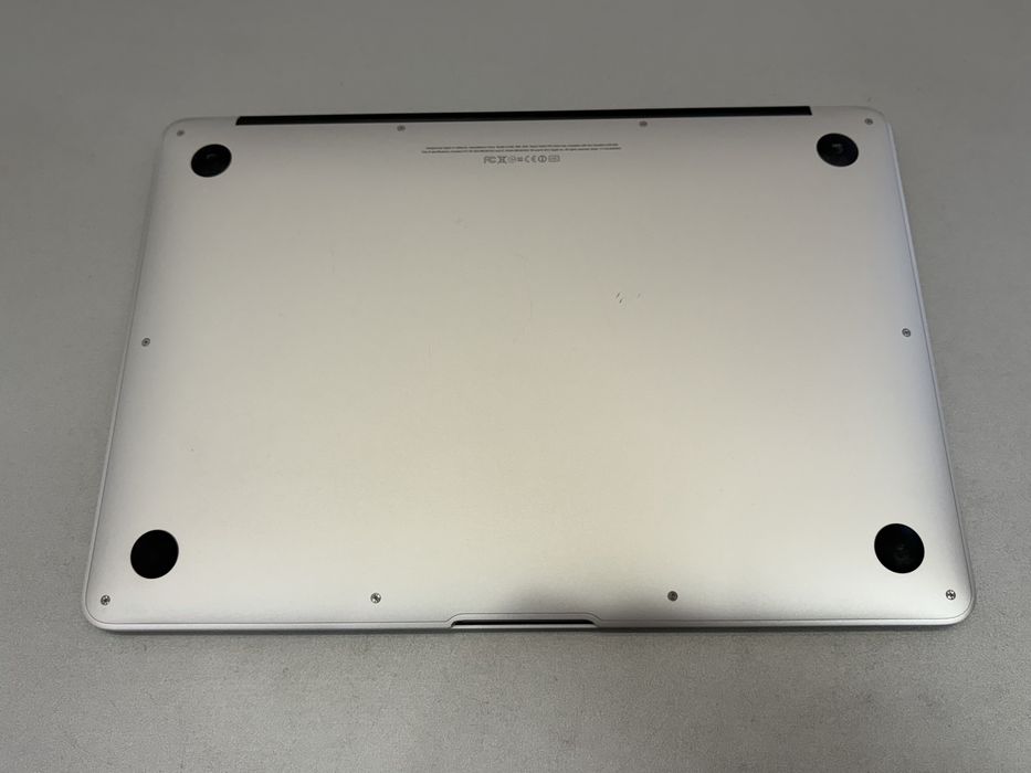 MacBook Air 13, Mid 2012, Core I5 1,8Ghz, SSD 128, RAM 4 GB