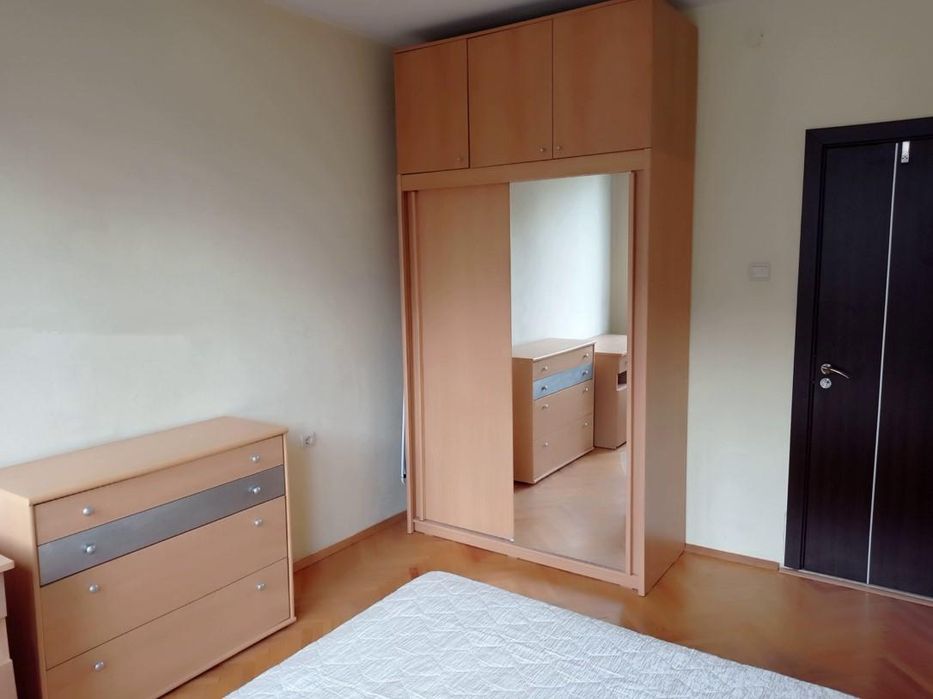 Дава се под наем Тристаен апартамент в София, Лозенец - 91 кв.м за 750 € - Снимка #3