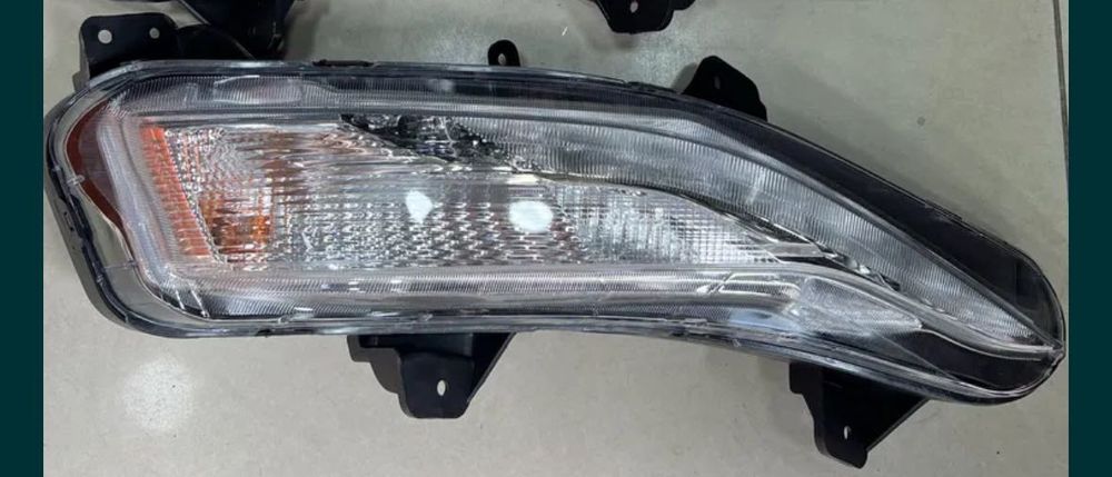 Малибу 2 премьер оригинал правая туманка  (унг томони)