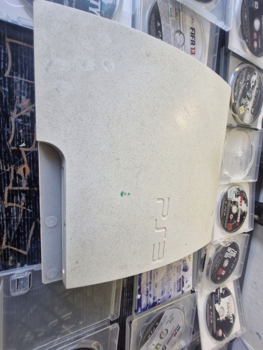 Ps 3 fără  manete . Jocurile se dau separat