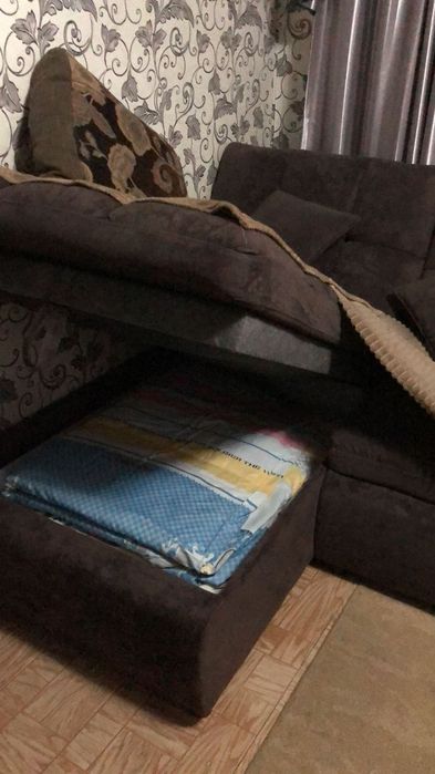 Диван угловой-молульный