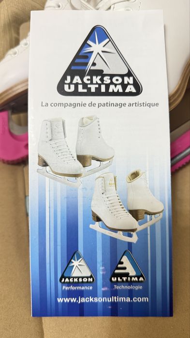 Коньки новые для девочки