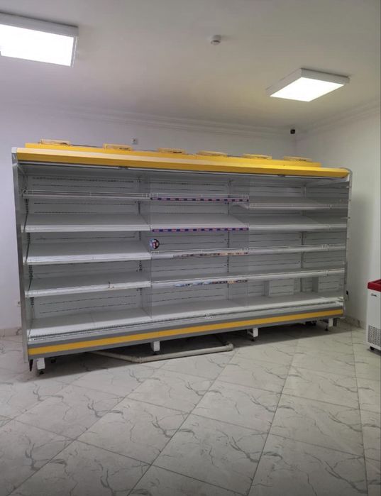 Витрина Холдилная для магазина