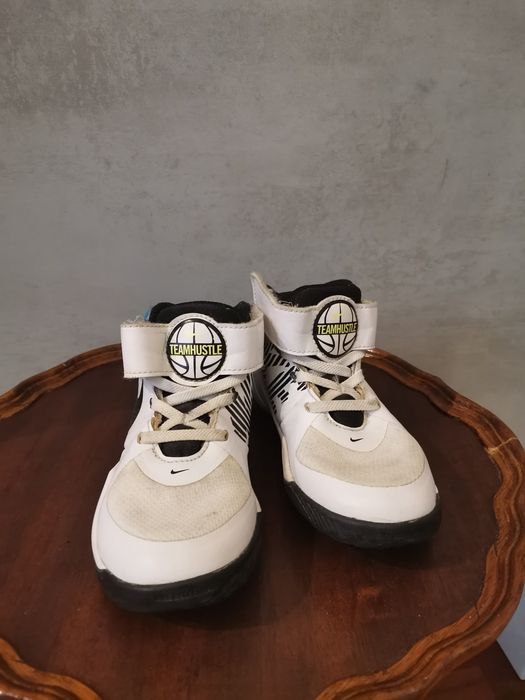 Nike ghete/adidasi basket 28.5