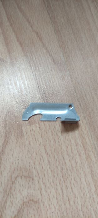 Открывалка консервы и бутылок.