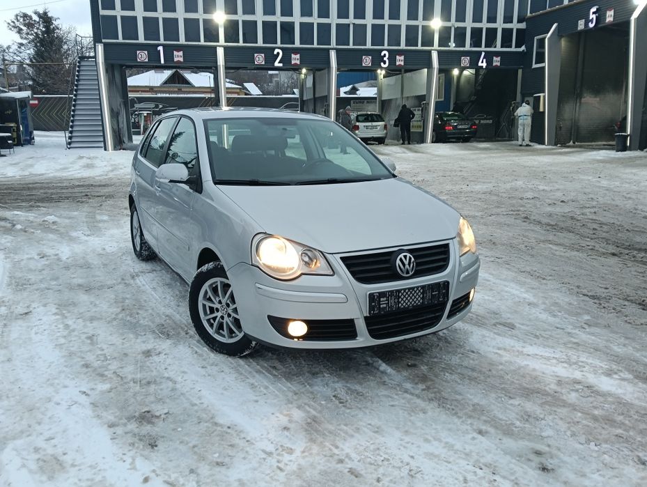 Volkswagen Polo AUTOMAT 1.6 benzină 101 cp.