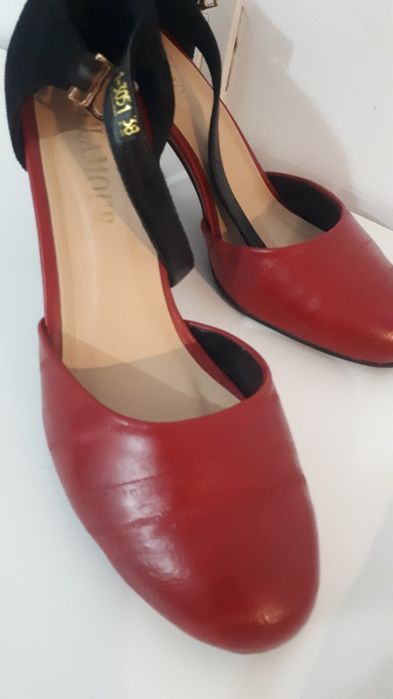 Продается туфли.