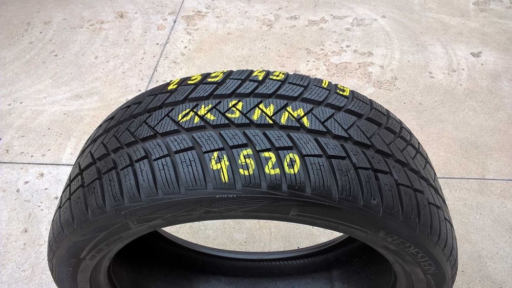O anvelopa iarna de 235 45 19 vredestein wintrac pro 9 mm dot 4520