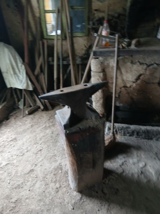 Продавам инструменти за ценители