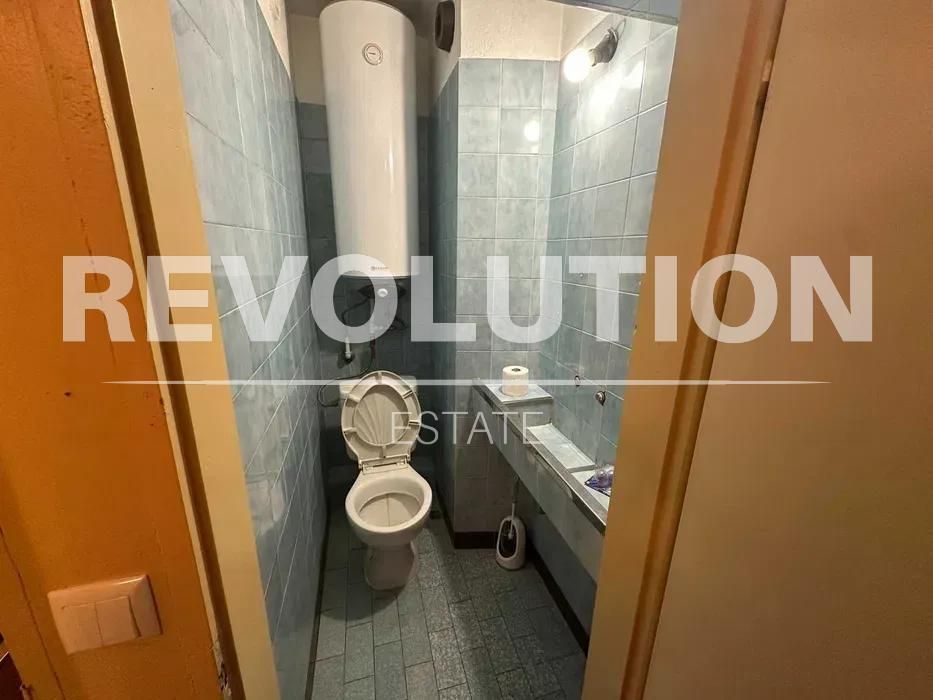 Дава се под наем Двустаен апартамент в Варна, Базар Левски - 78 кв.м за 448.8 € - Снимка #7