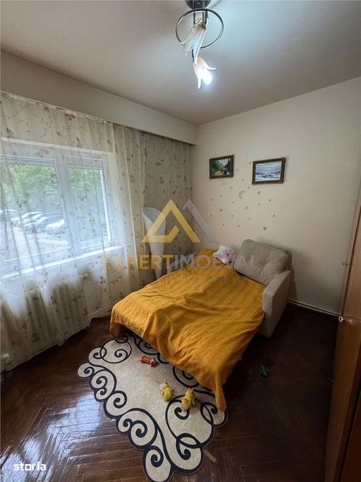 Apartament de vanzare cu 4 camere, Str. Moldovei-Central