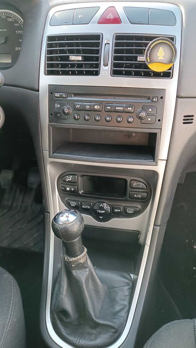 Peugeot 307 SW  1.6 бензин