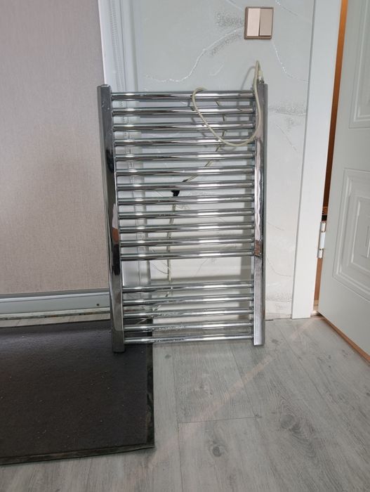 Полотенца сушитель электрический