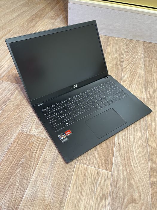 Ноутбук MSI Modern 15 B5M
