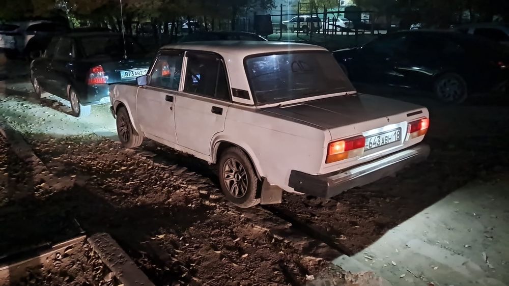 Ваз 2107продам в хорошем состояние