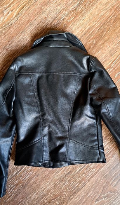 НОВО! Reserved дамско кожено яке XS
