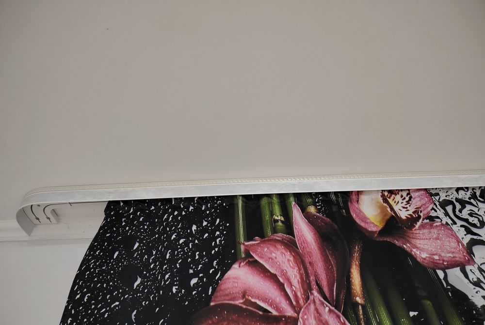 Карниз и  блэкаут - шторы