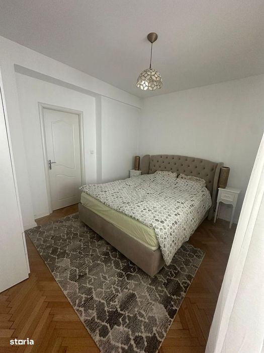 Apartament 3 camere, Sala palatului!