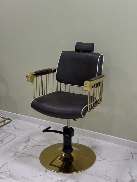 Kreslo barbershop.