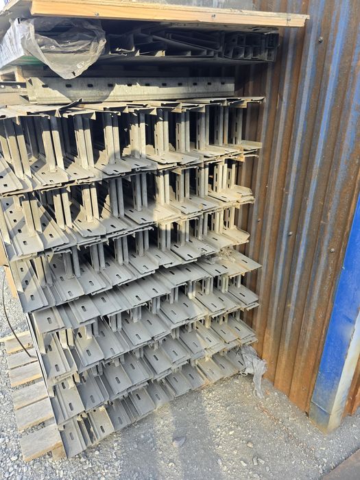 Оцинкованный короб, лоток.