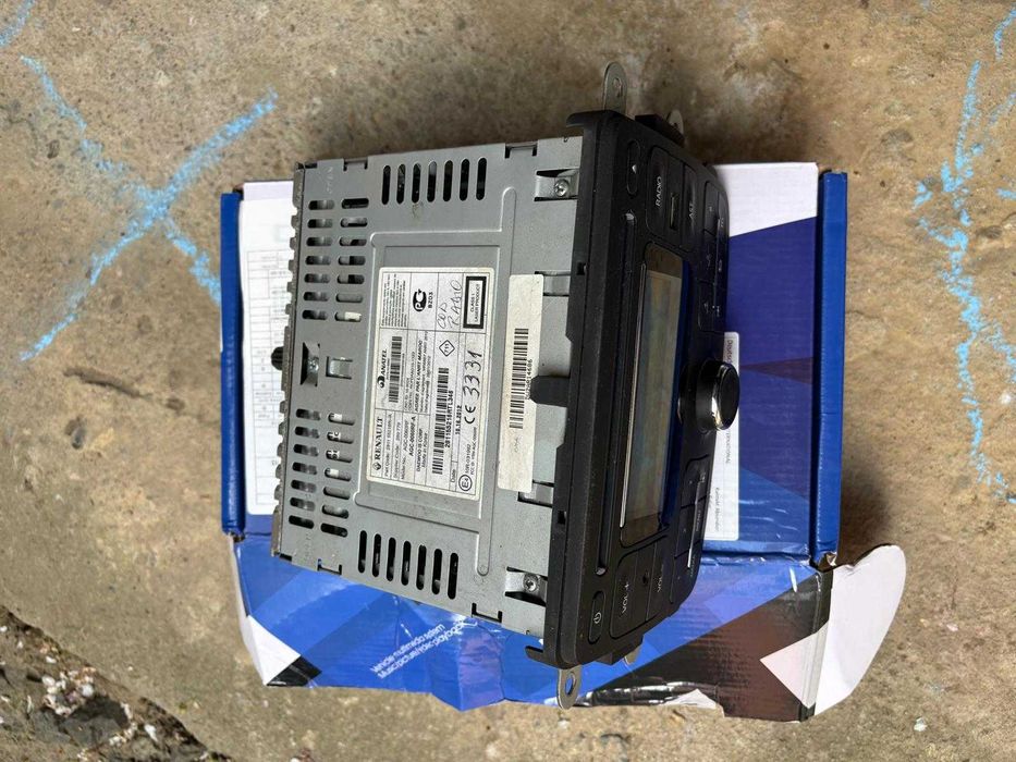 Radio cd player Dacia Sandero 2 (2013 - 2016) (2x buc)